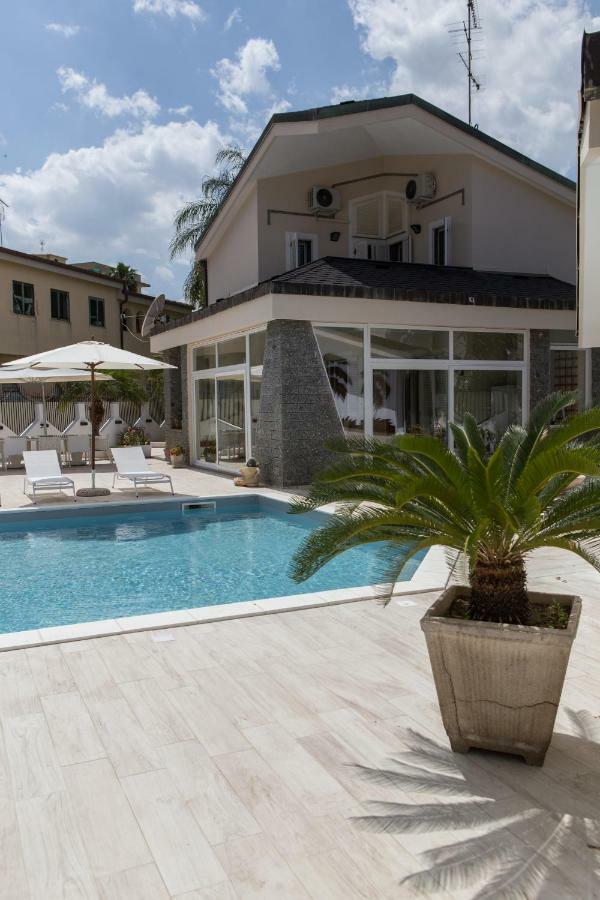 Vdl Luxury Villa フロリーディア エクステリア 写真